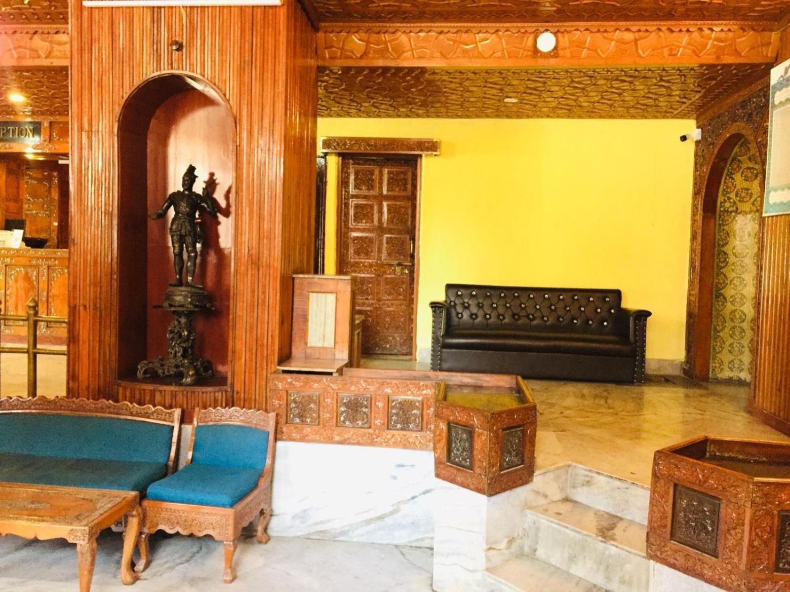Kashmir Hill Town Srīnagar Exterior foto